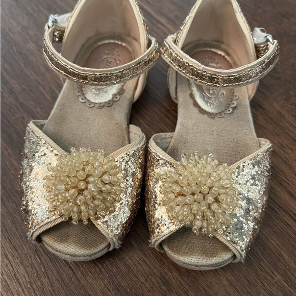 Joyfolie Rayme Gold shoes Size 6 Toddler Baby - Picture 2 of 10
